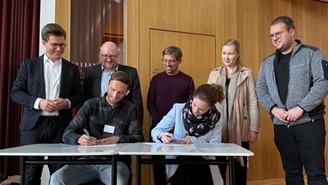 Signing of the new educational partnership contract