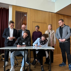 Signing of the new educational partnership contract
