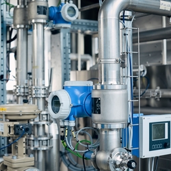Picture of Proline Promag H flowmeters for food and beverage industry compliance