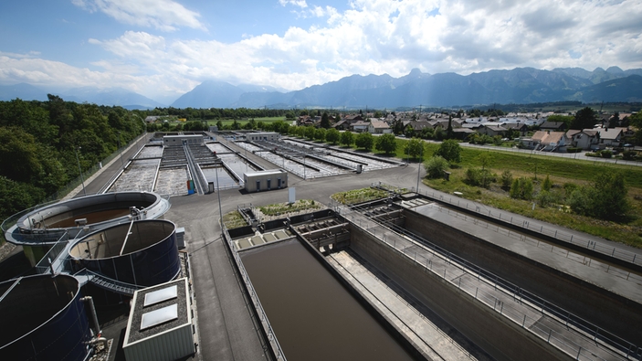 Mit Zugriff auf relevanten Geräteinformationen optimiert ARA Thunersee die Wartungsprozesse der Abwasseranlage.