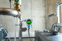 Cerabar pressure gauge field trial in vaccum application