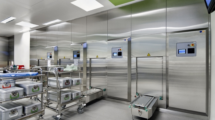 Medical autoclaves performing sterilization at elevated temperatures using saturated steam