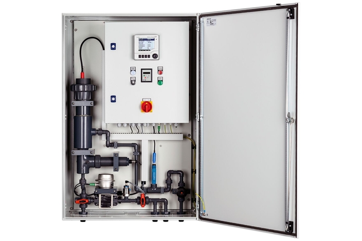 Clean water through exhaust gas wash water monitoring