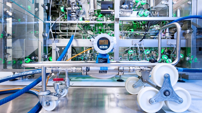 Precise measuring and dosing with the mobile calibration and dosing trolley.