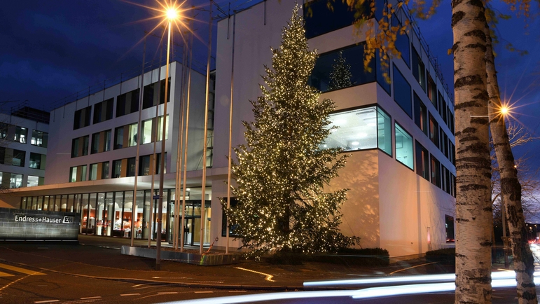 A Christmas tree will shine at Endress+Hauser in Reinach